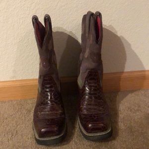 Women’s cowboy boots